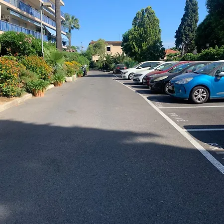ANTIBES Fontonne Appartamento *